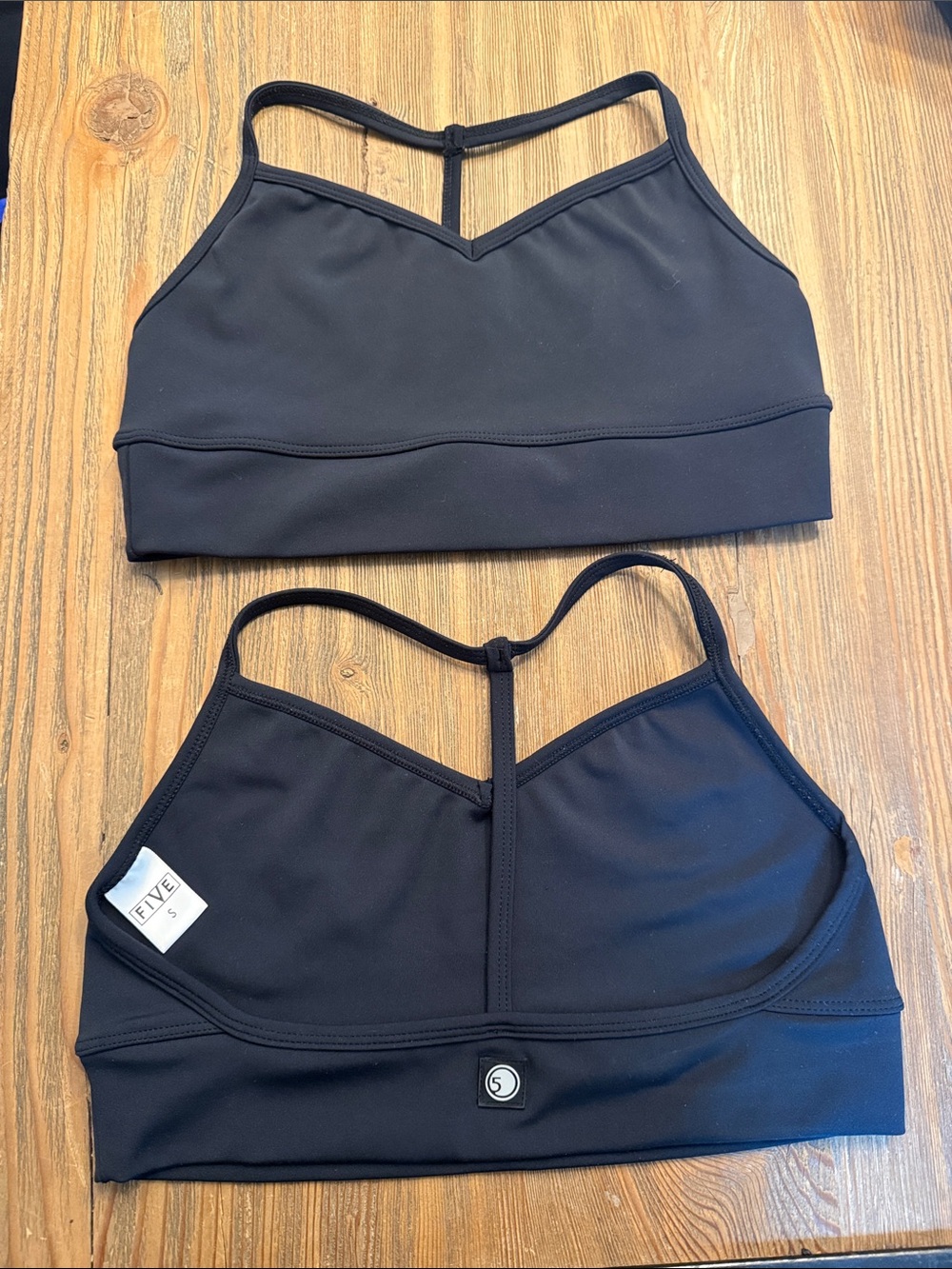 Five dancewear - 2 black size AS sports bras